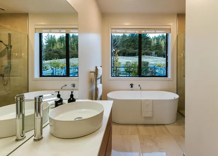 Holiday home Te Moana - Views - Sleeps 7 - *